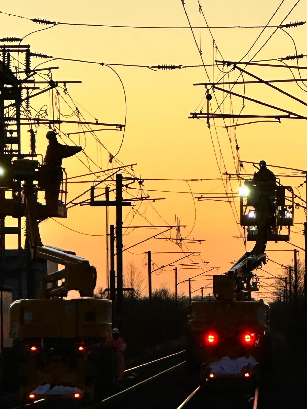 Jeep Rail &mdash; Rail professionals at work